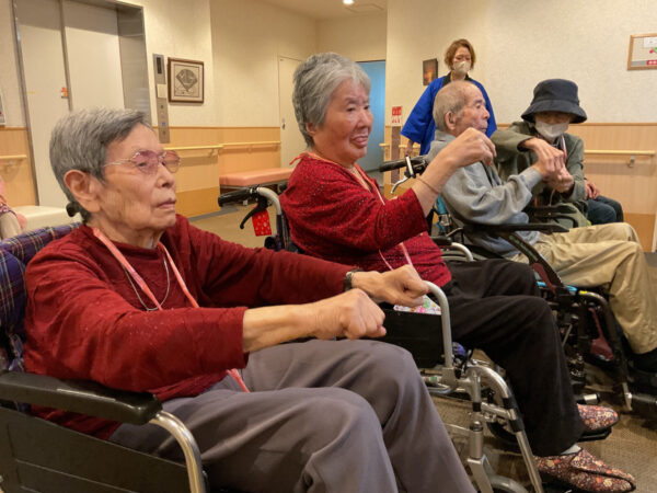 IMG 0578 600x450 - 秋祭りリハビリレク＆音楽鑑賞