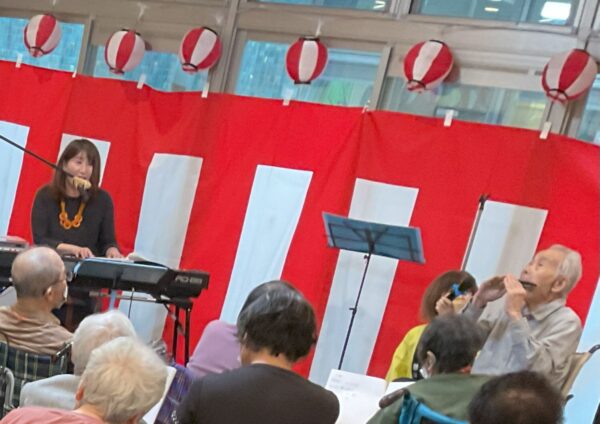 IMG 0682 1 600x424 - 秋祭りリハビリレク＆音楽鑑賞