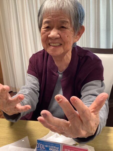 IMG 1981 450x600 - ネイルアート💅✨✨