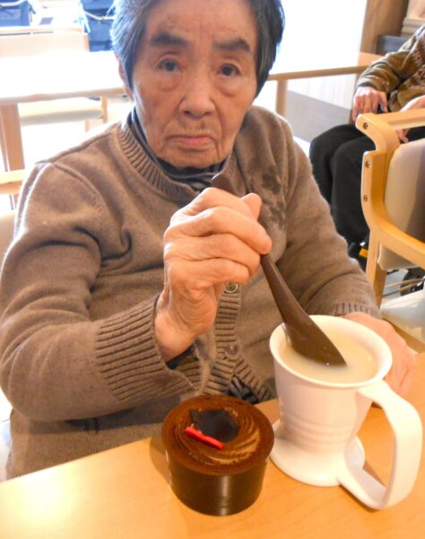 DSCN1031 474x600 - ２月行事食　海鮮丼🦐🍚