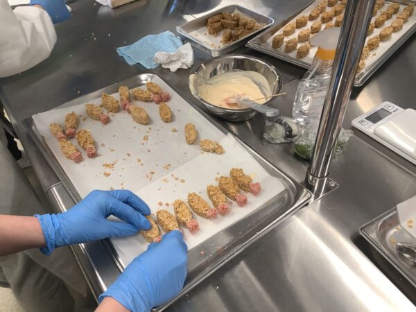 IMG 3374 600x450 - 三重短期大学生との地域連携事業