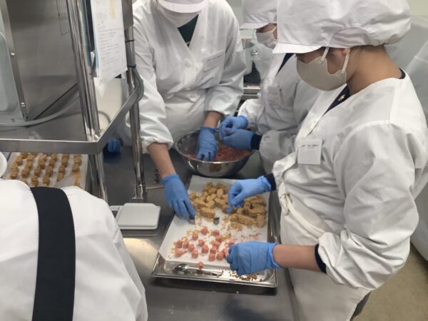 IMG 3375 600x450 - 三重短期大学生との地域連携事業