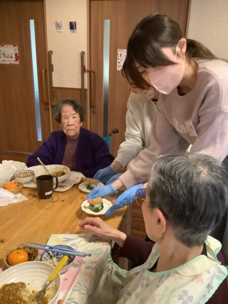 IMG 3389 450x600 - 三重短期大学生との地域連携事業