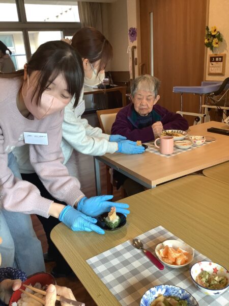 IMG 3397 450x600 - 三重短期大学生との地域連携事業