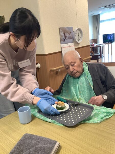 IMG 3452 450x600 - 三重短期大学生との地域連携事業