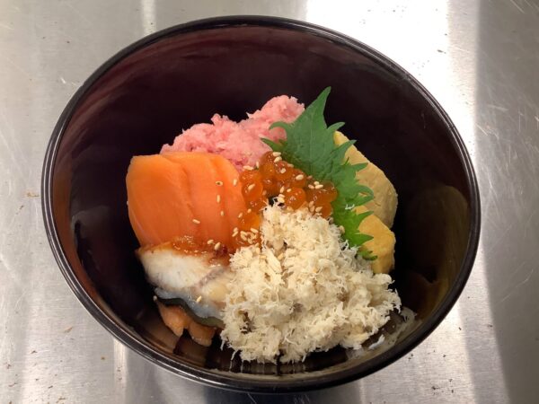 IMG 4156 600x450 - ２月の行事食『　海鮮丼　』