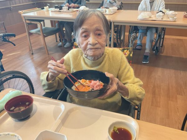 IMG 0744 600x450 - 海鮮丼🐟