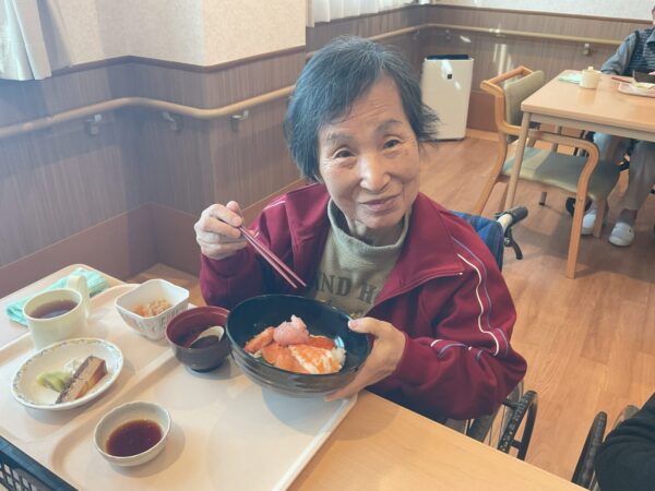 IMG 0747 600x450 - 海鮮丼🐟