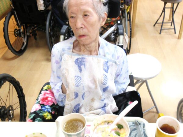 IMG 0898 1 600x450 - ユニット行事　ひな祭り🎎(^&omega;^)