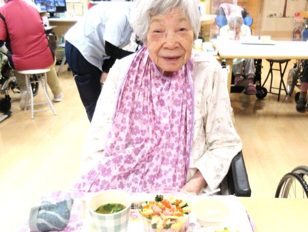 IMG 0916 600x451 - ユニット行事　ひな祭り🎎(^&omega;^)