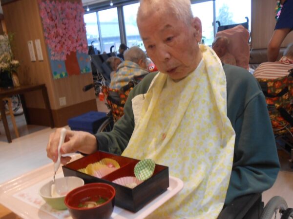 DSCN1302 600x450 - 行事食　松花堂弁当🌸