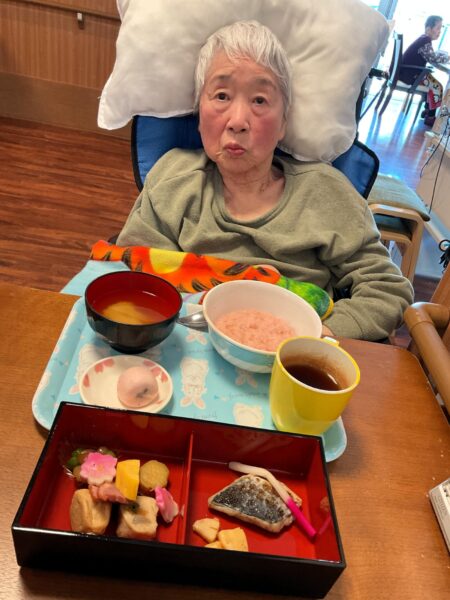 IMG 0127 450x600 - ４月行事食『春の松花堂弁当』🍱✨