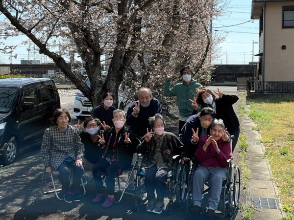 IMG 0154 1 600x450 - ４月　お花見に行ってきました🌸