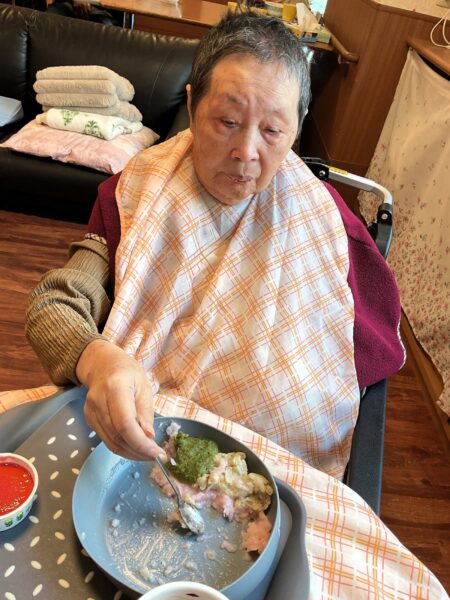 IMG 0156 450x600 - ４月行事食『春の松花堂弁当』🍱✨