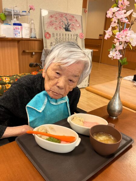 IMG 0396 450x600 - ４月行事食『春の松花堂弁当』🍱✨