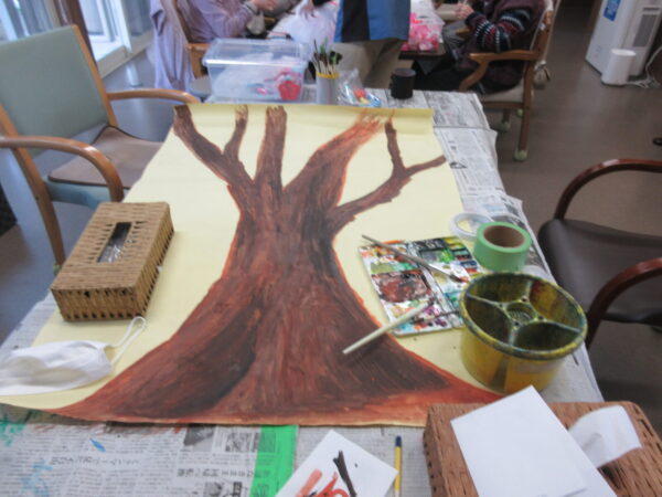 IMG 6083 600x450 - 【レクリエーション】さくらの壁画🌸