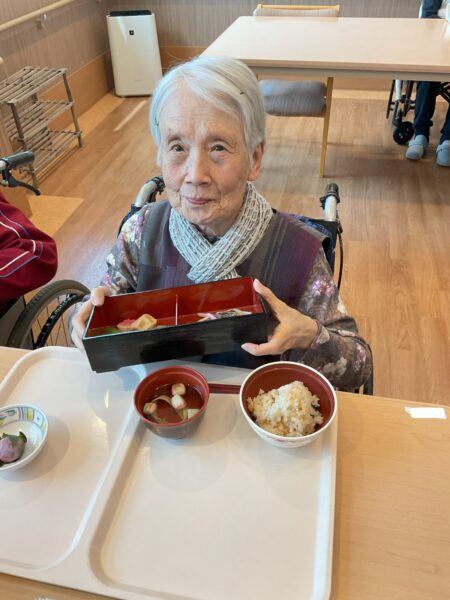 IMG 0829 450x600 - 春の松花弁当🌸