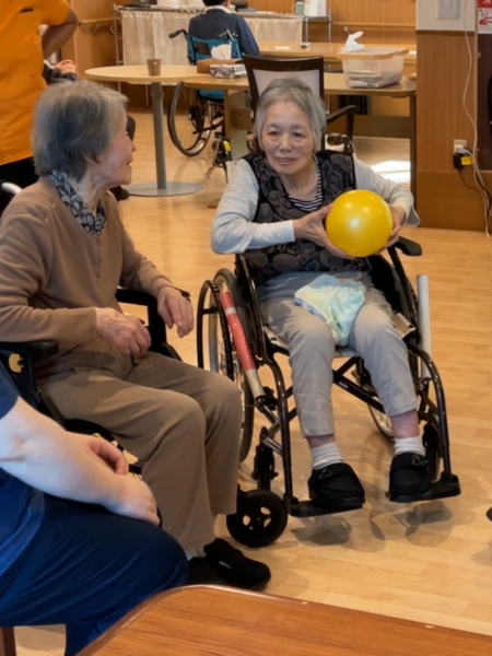 IMG 2596 450x600 - ユニット遊び『ボール遊び🥎』