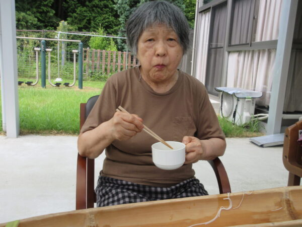 【季節行事】流しそうめん☆彡 IMG 8751 600x450 - 【季節行事】流しそうめん☆彡