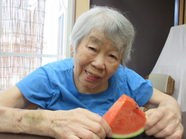 IMG 8907 600x450 - 【季節行事】スイカ割り🍉