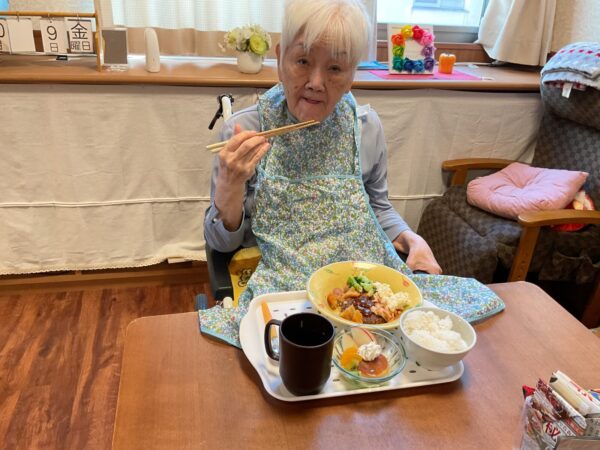 IMG 0351 600x450 - 10月行事食　大人になってもワクワク♪ 大人様ランチ🍝🍮✨
